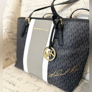 MK Micheal Kors - BRAND NEW LIMITED EDITION BAG